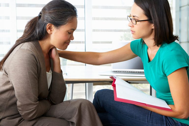 Finding the Right Help: Weighing the Pros and Cons of Family Counseling and Mental Health Counseling