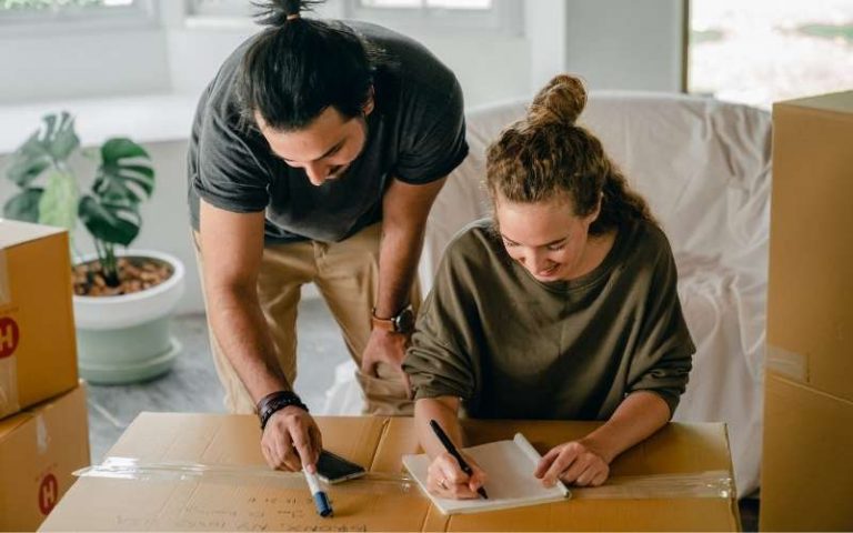 How to Save Money on Your Next Move with the Right Moving Company