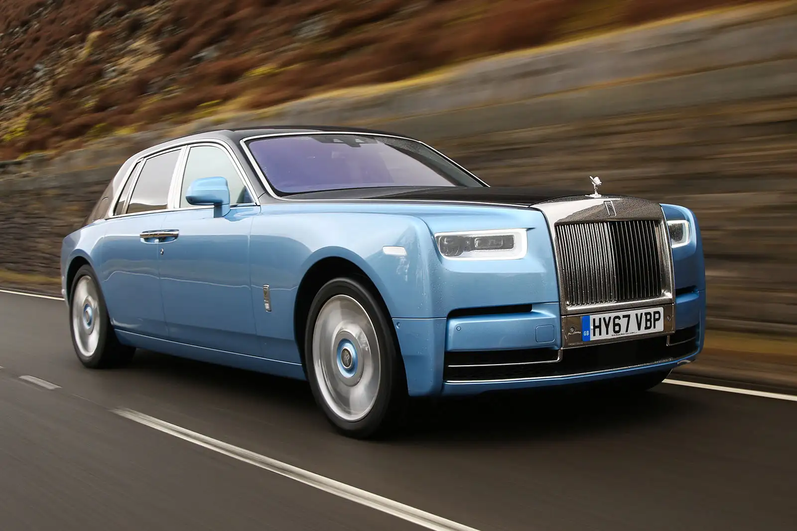 Luxury Car Services: The Ultimate Way to Travel in Stylec