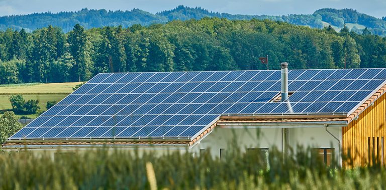The Environmental Benefits of Solar Panel Installation for Homeowners
