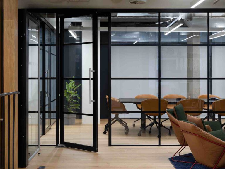 Don’t Work in a Dump! Top Workplace Design Tips